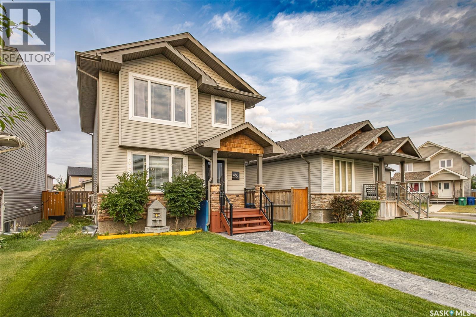 483 Coad Manor, Saskatoon, SK - Outdoor With Facade