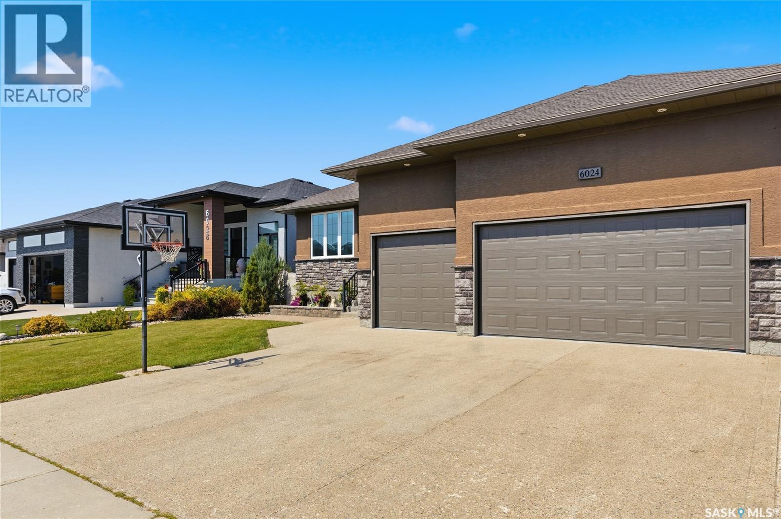 6024 Little Pine Loop, Regina, SK - Outdoor