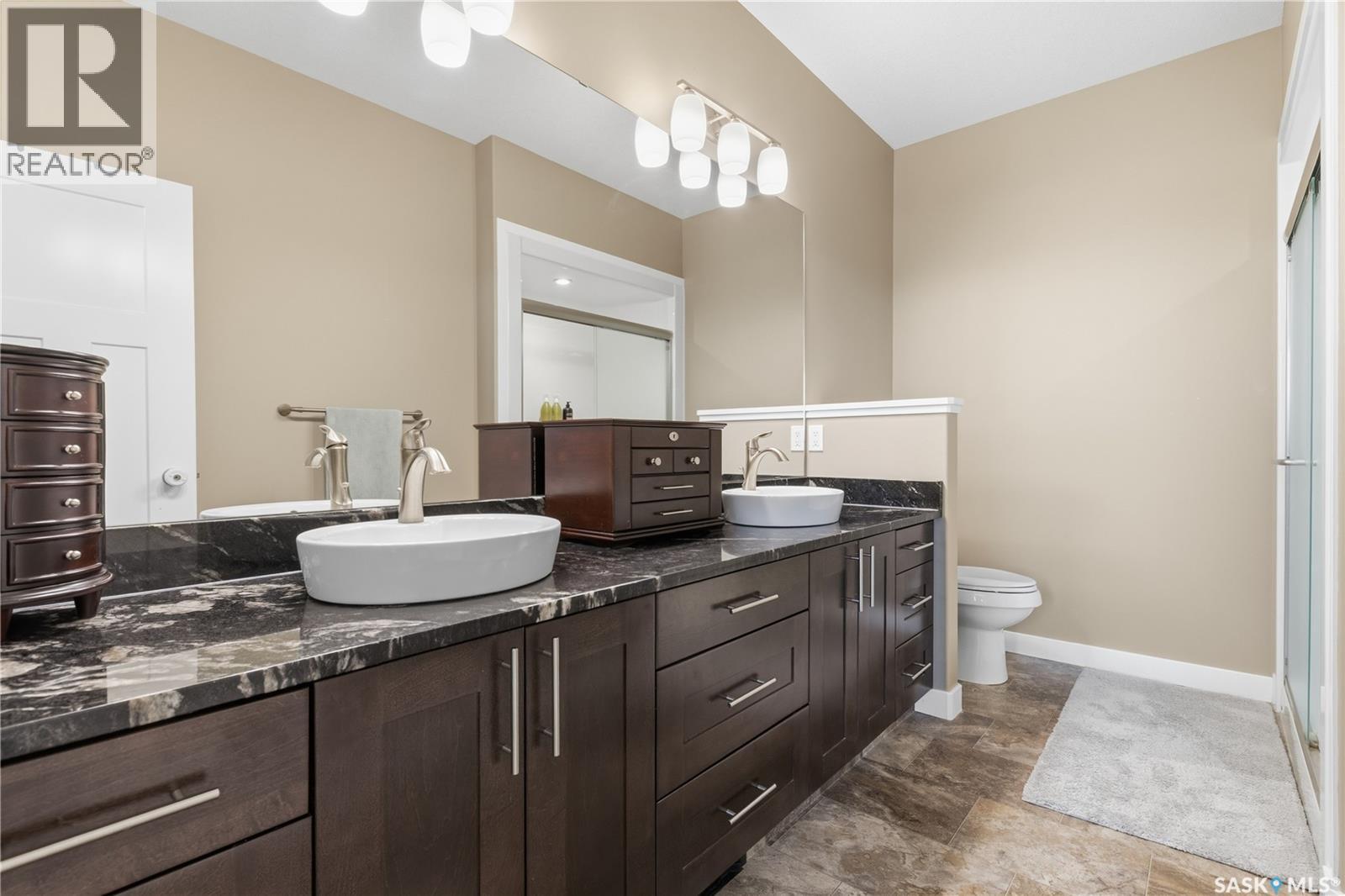6024 Little Pine Loop, Regina, SK - Indoor Photo Showing Bathroom