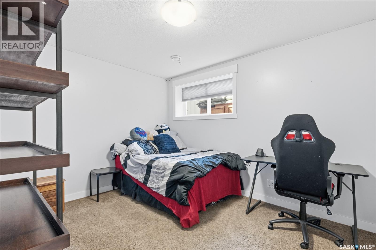 6024 Little Pine Loop, Regina, SK - Indoor Photo Showing Bedroom