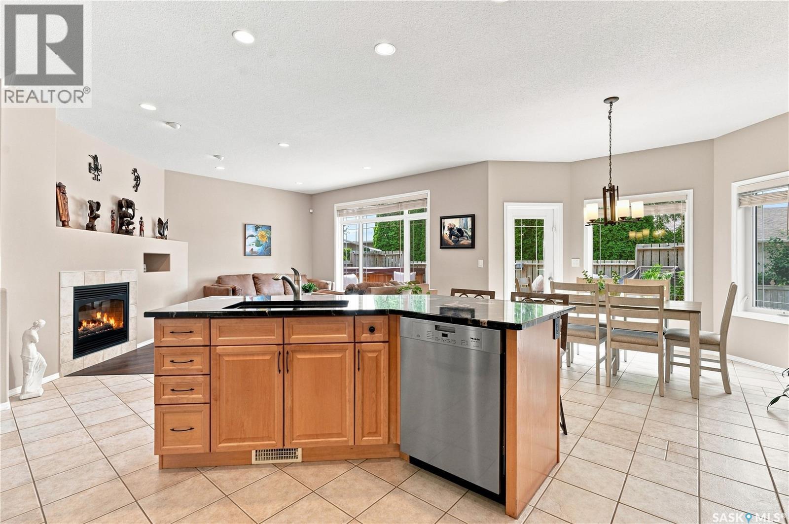 418 Bourgonje Court, Saskatoon, SK