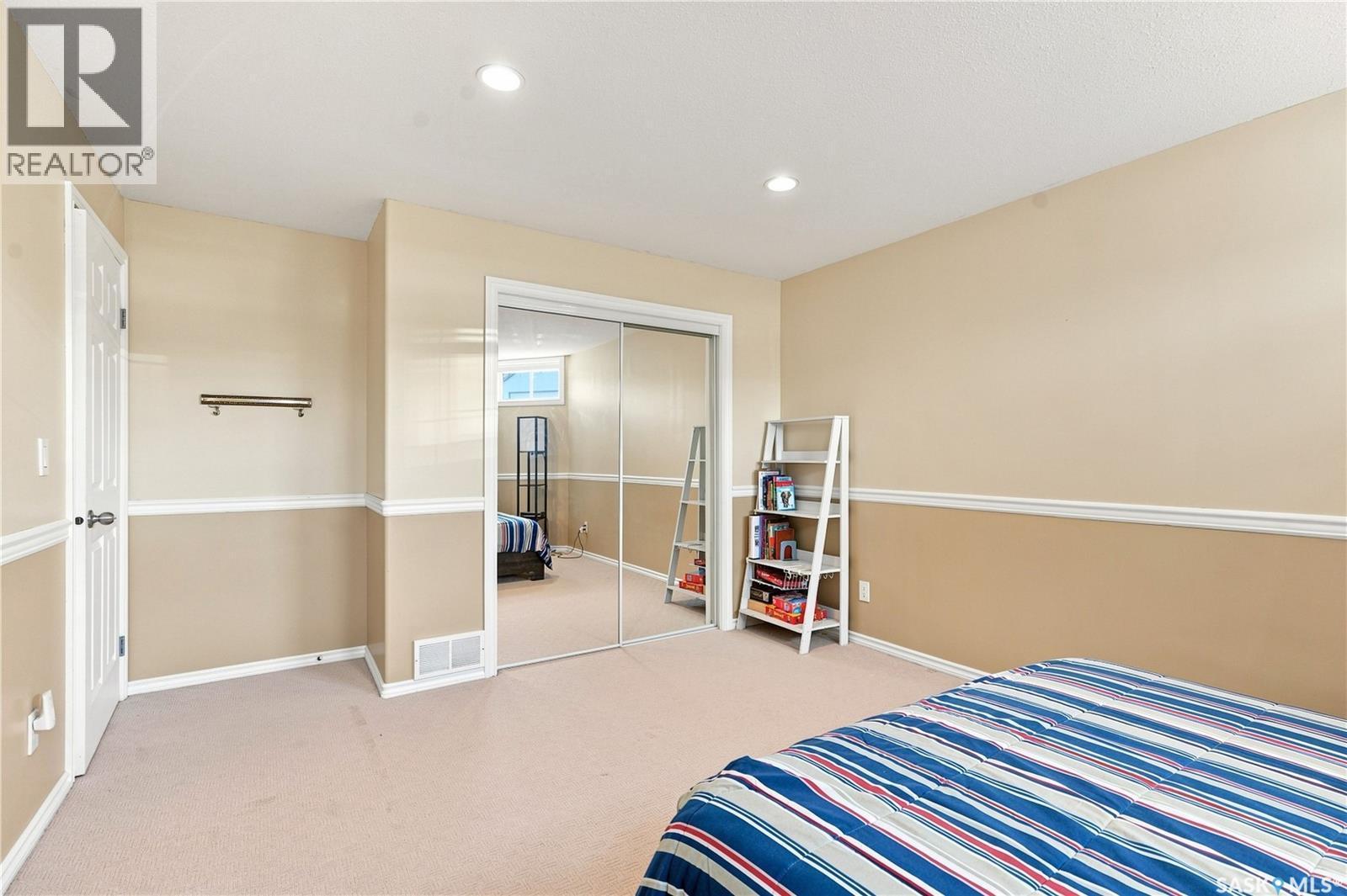 418 Bourgonje Court, Saskatoon, SK