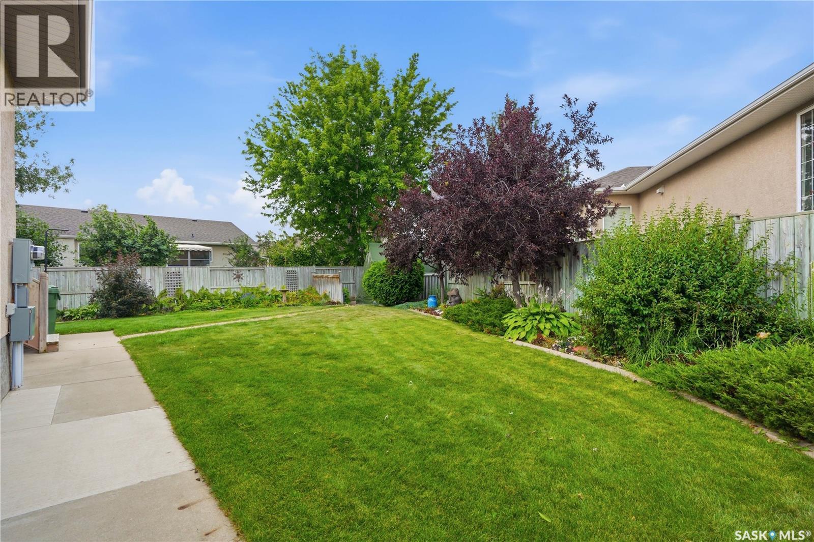 418 Bourgonje Court, Saskatoon, SK