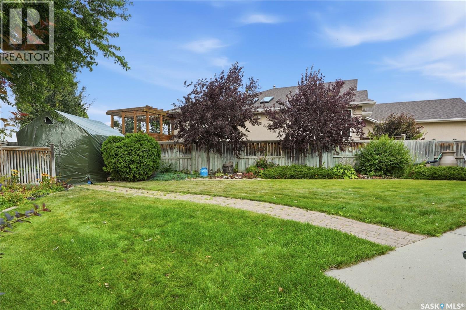 418 Bourgonje Court, Saskatoon, SK