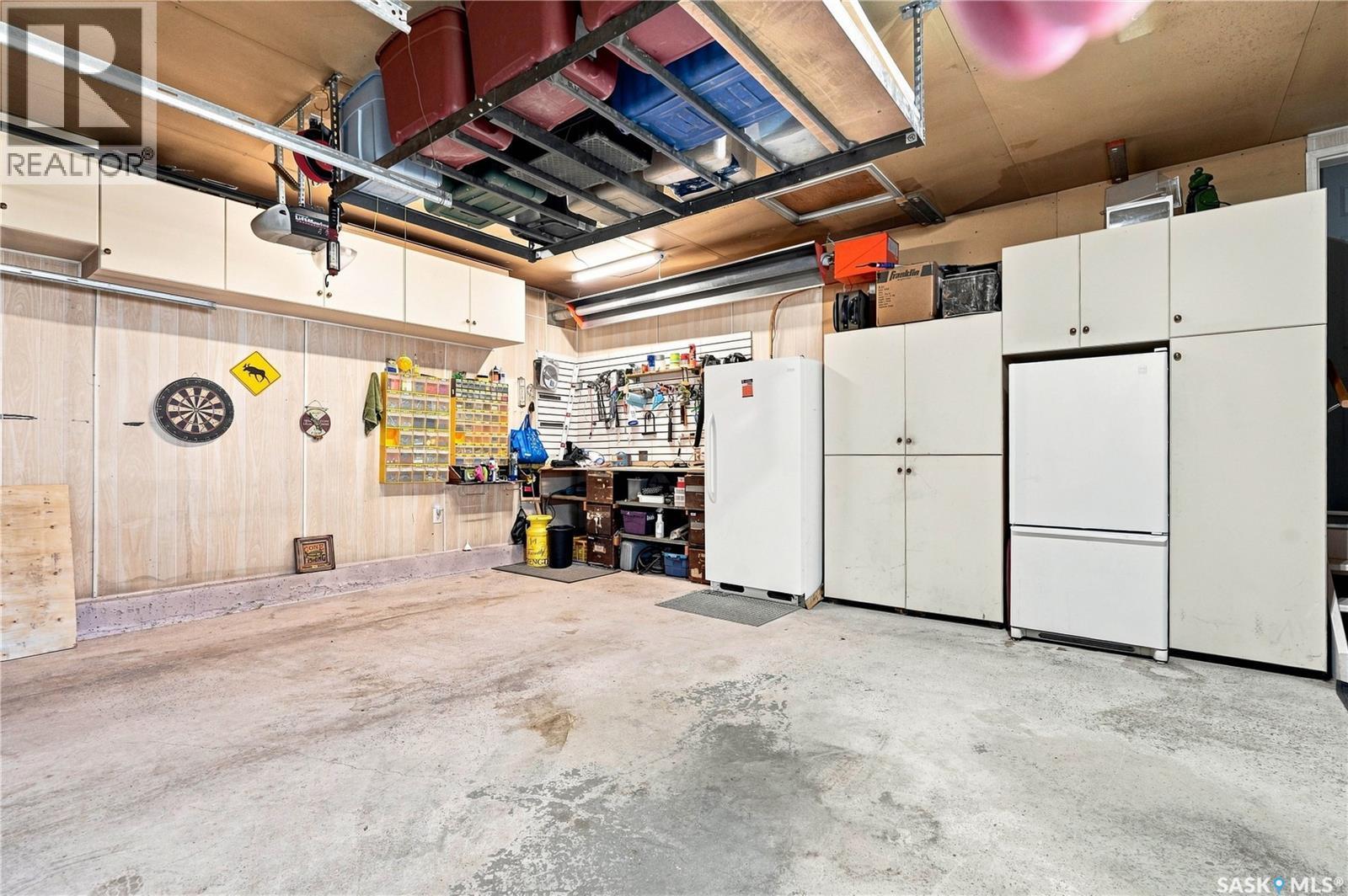 418 Bourgonje Court, Saskatoon, SK