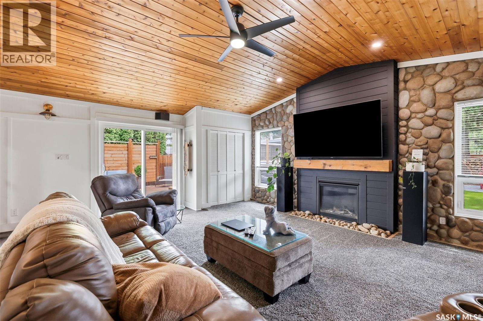 207 113Th Street W, Saskatoon, SK