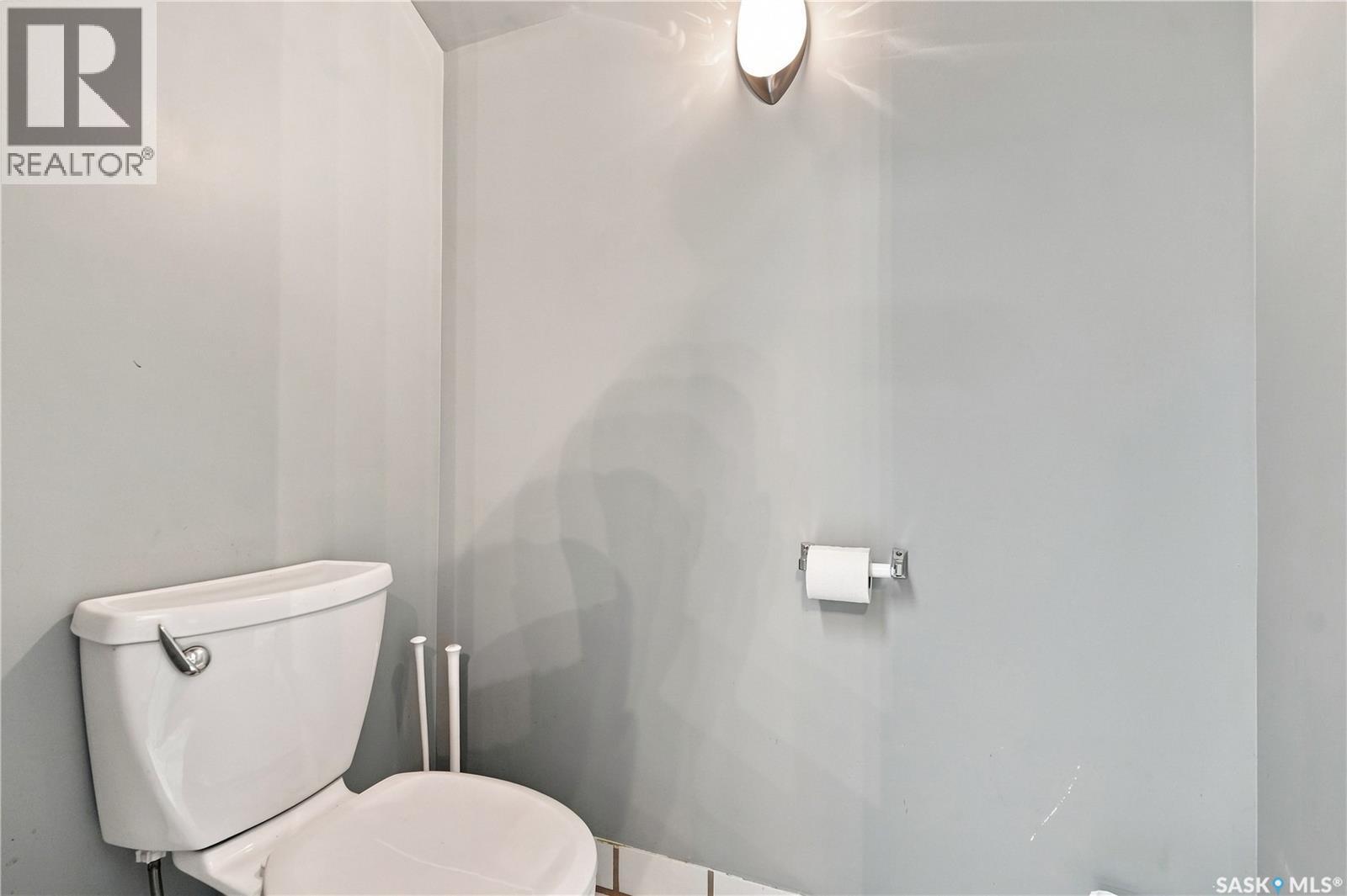 2848 Retallack Street, Regina, SK - Indoor Photo Showing Bathroom