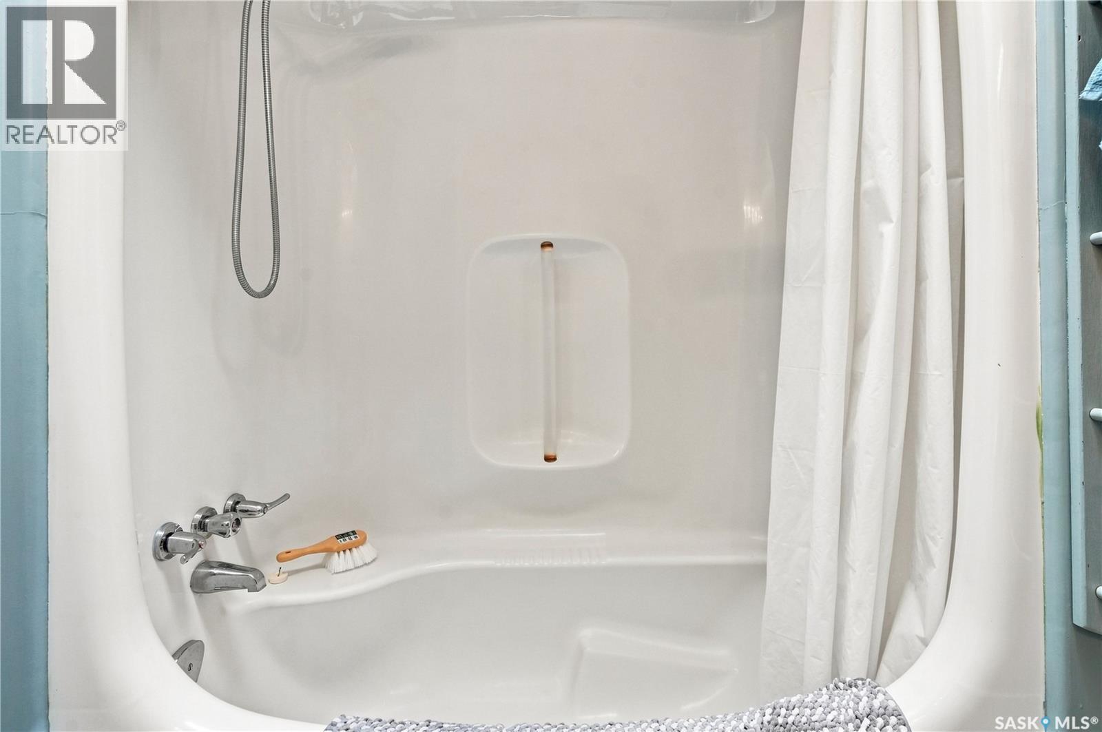 2848 Retallack Street, Regina, SK - Indoor Photo Showing Bathroom