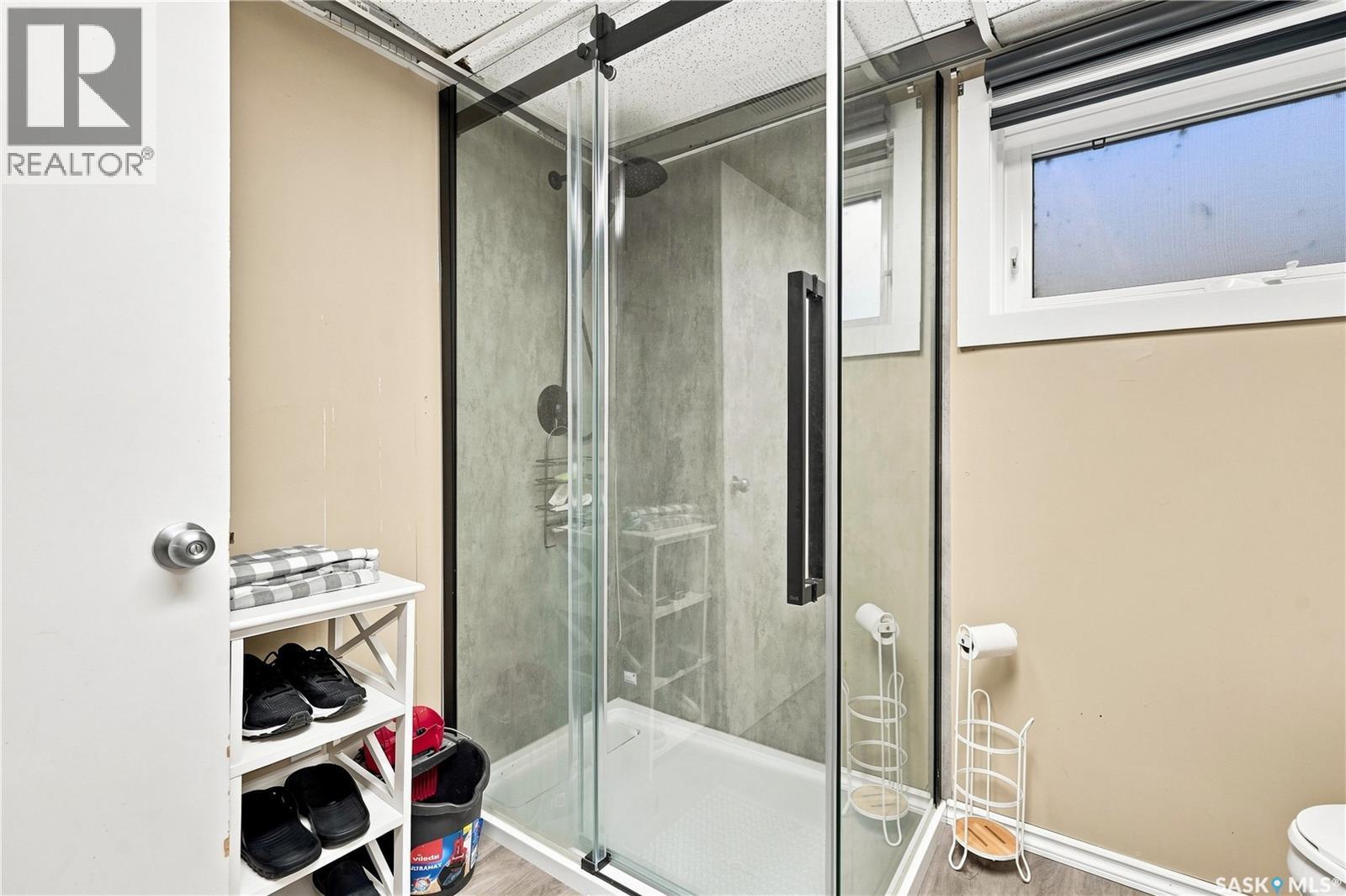 2848 Retallack Street, Regina, SK - Indoor Photo Showing Bathroom