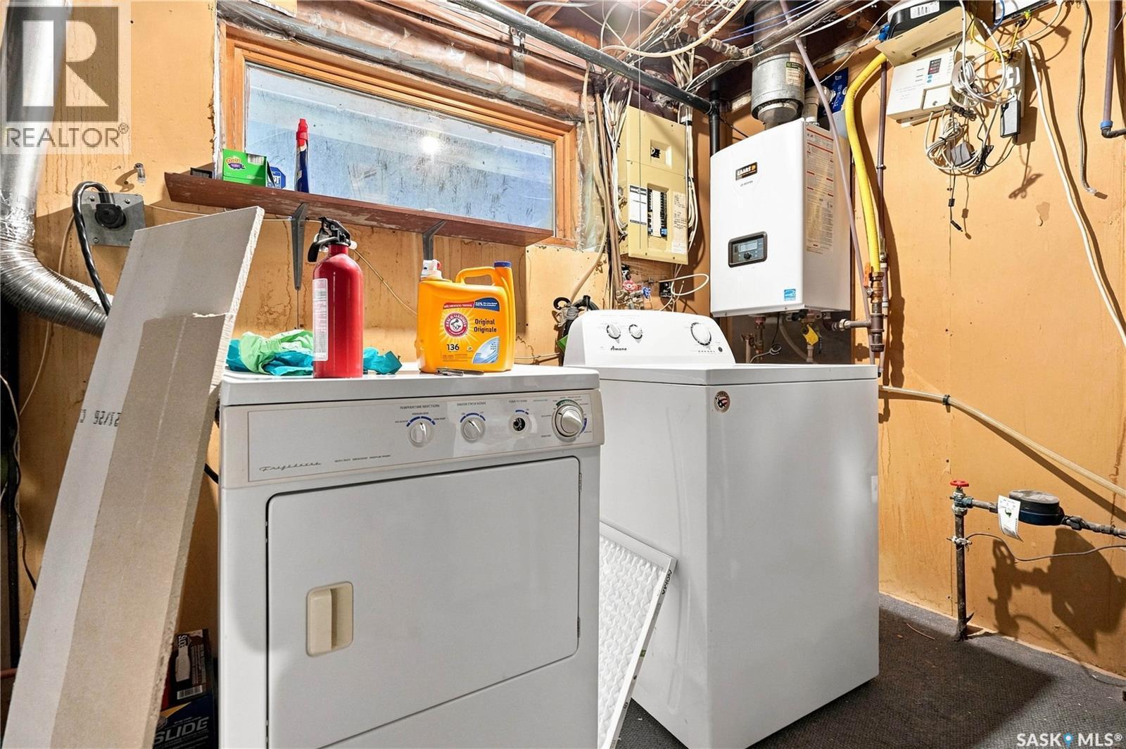 2848 Retallack Street, Regina, SK - Indoor Photo Showing Laundry Room