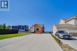 13902 RIVERSIDE DRIVE Tecumseh, ON N8W 1B6