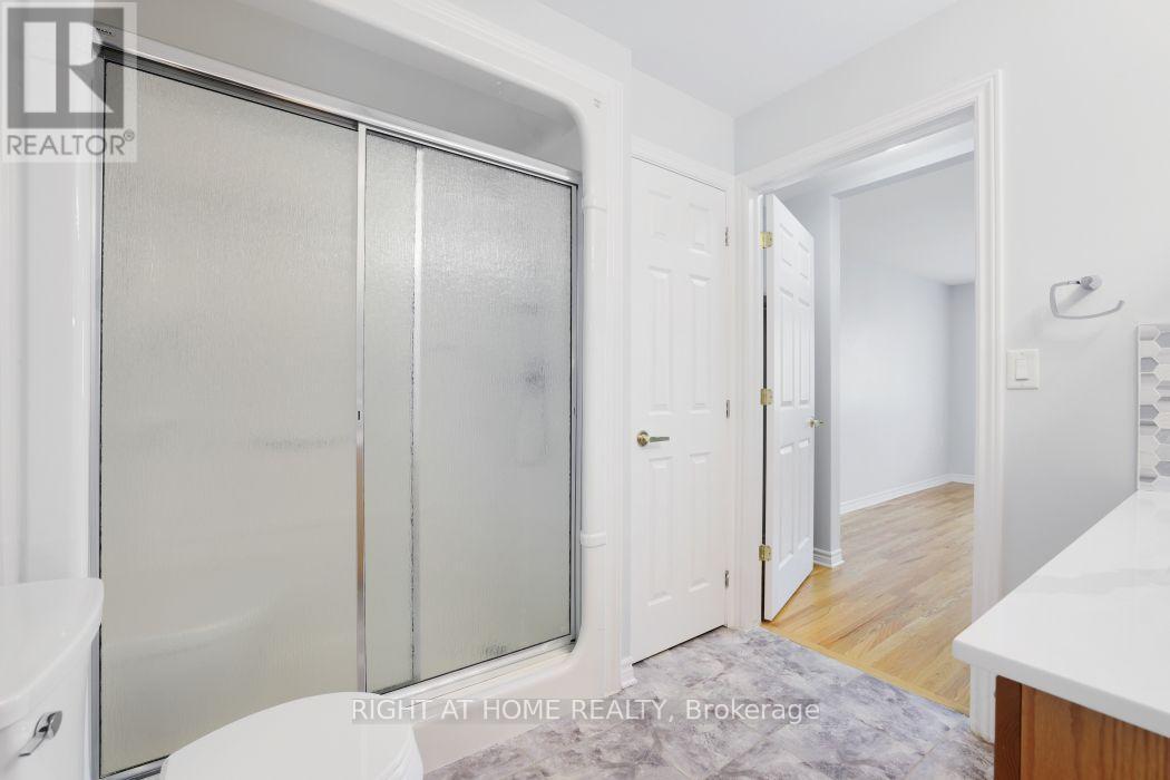 527 Pumpkin Patch Private, Ottawa, ON - Indoor