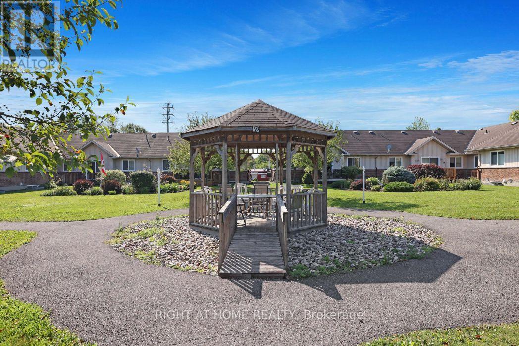 527 Pumpkin Patch Private, Ottawa, ON - Outdoor