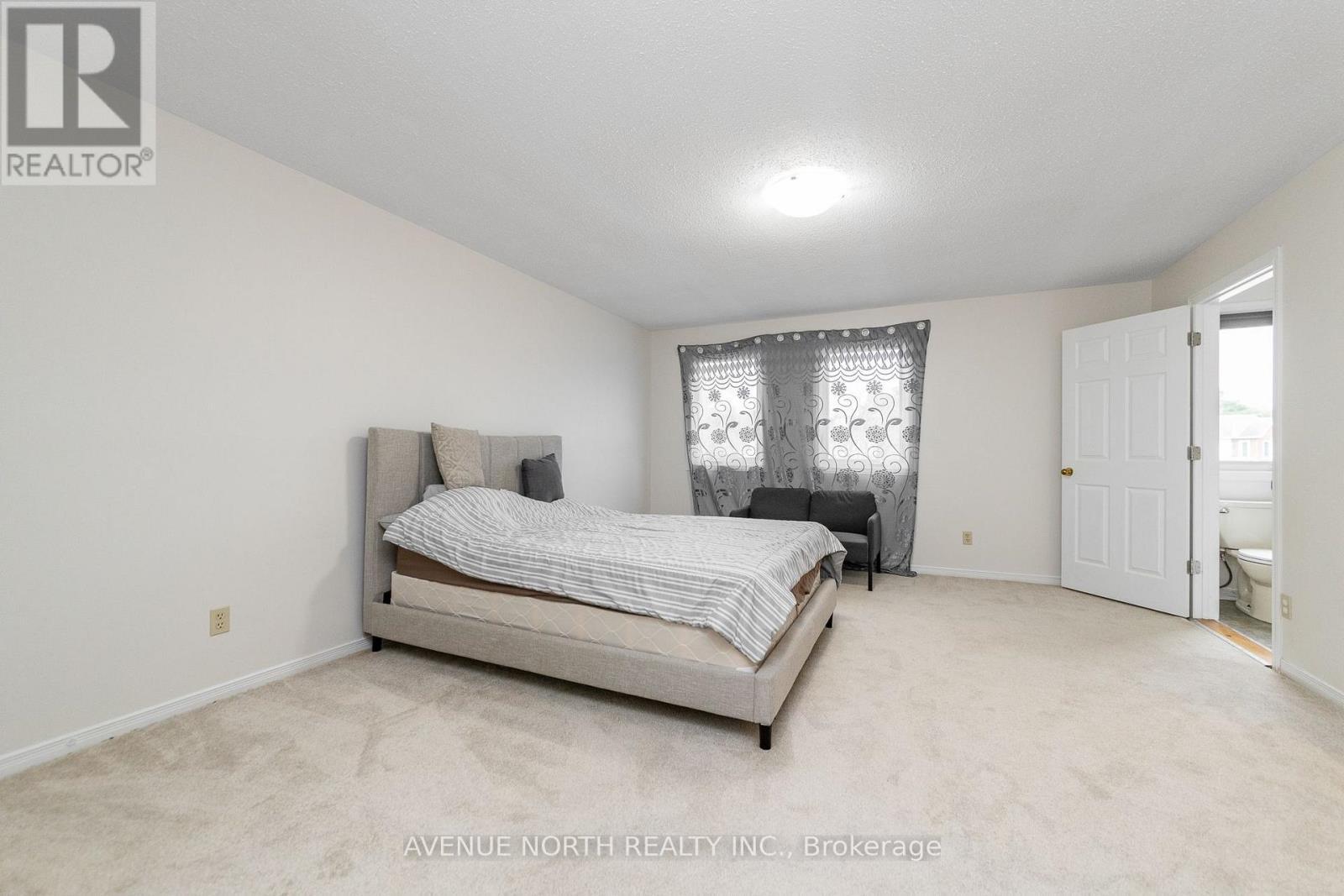 861 Karsh Drive, Ottawa, ON - Indoor Photo Showing Bedroom