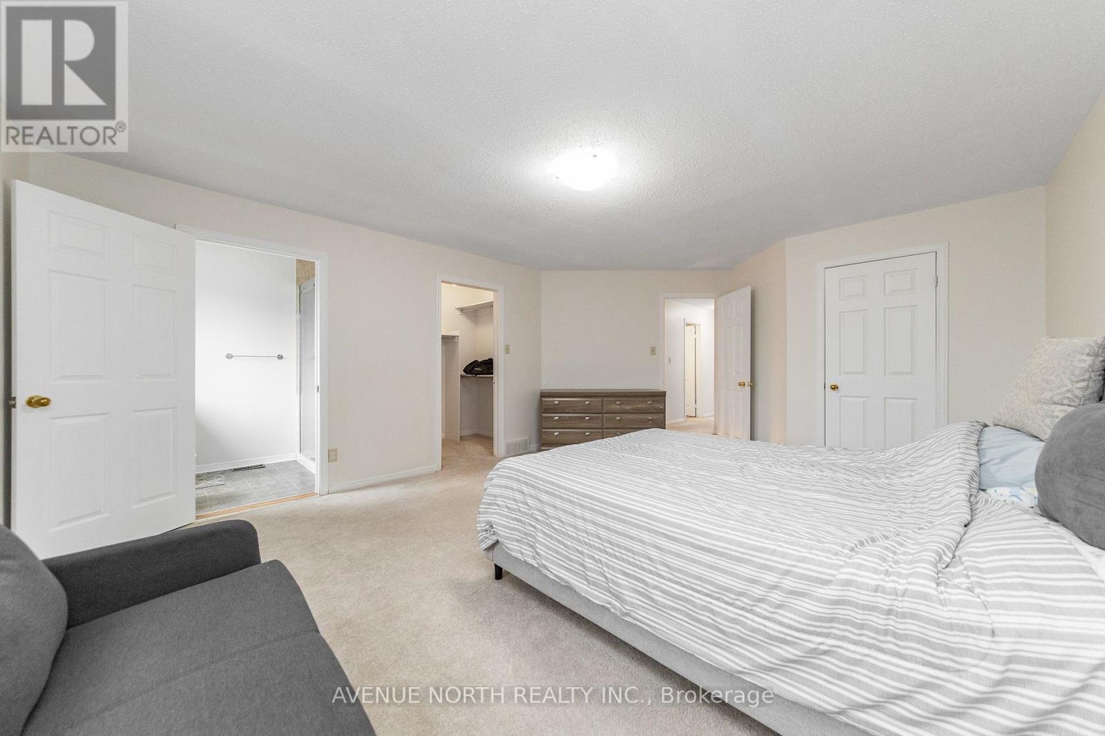 861 Karsh Drive, Ottawa, ON - Indoor Photo Showing Bedroom