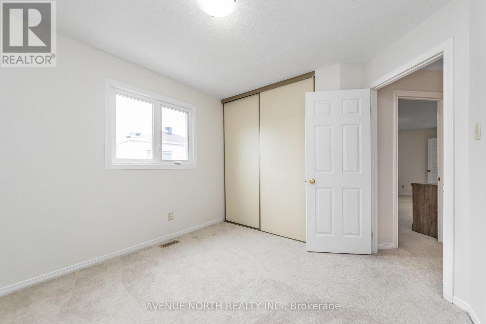 861 Karsh Drive, Ottawa, ON - Indoor Photo Showing Other Room