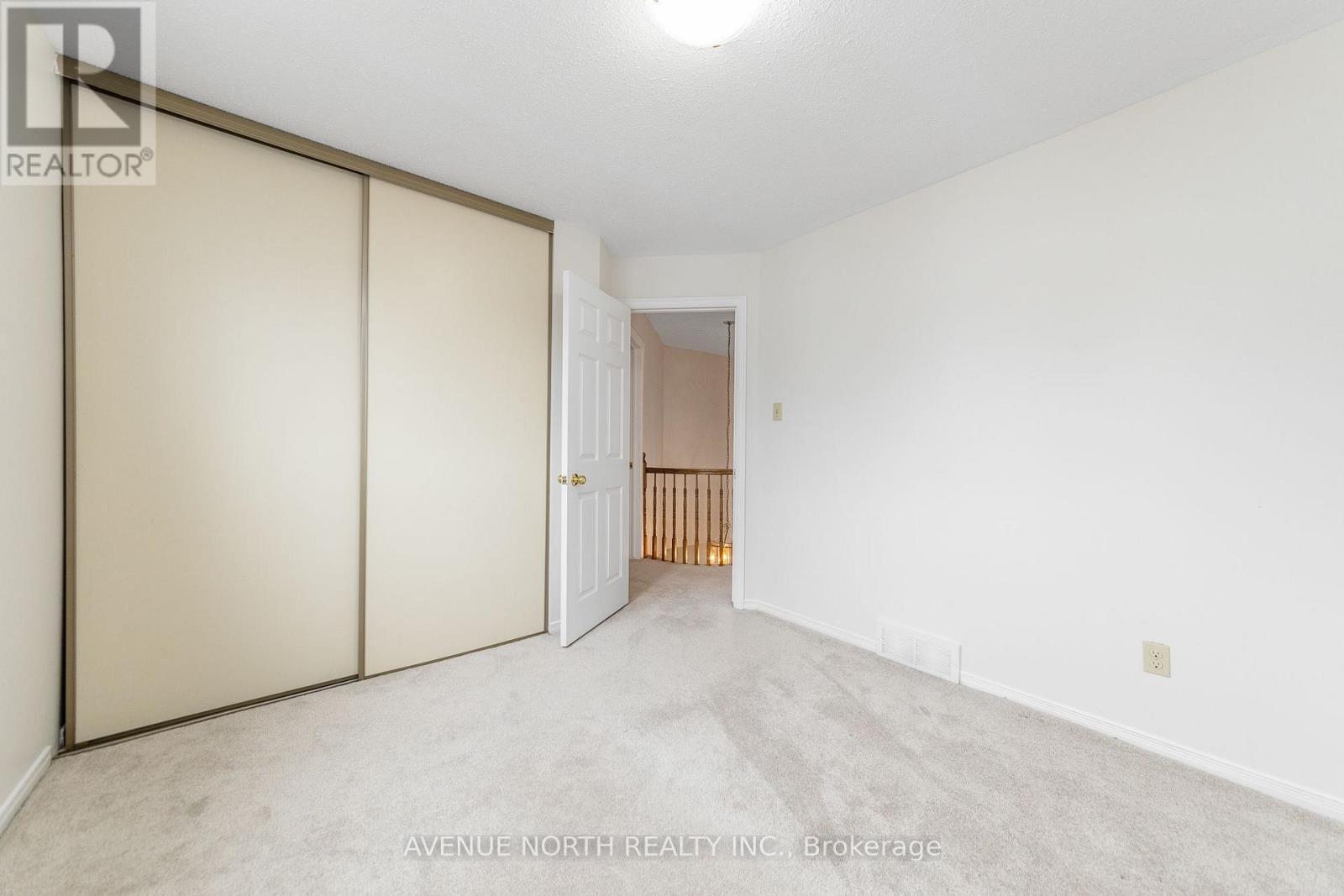 861 Karsh Drive, Ottawa, ON - Indoor Photo Showing Other Room