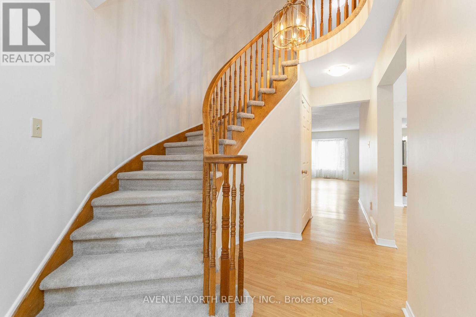 861 Karsh Drive, Ottawa, ON - Indoor Photo Showing Other Room