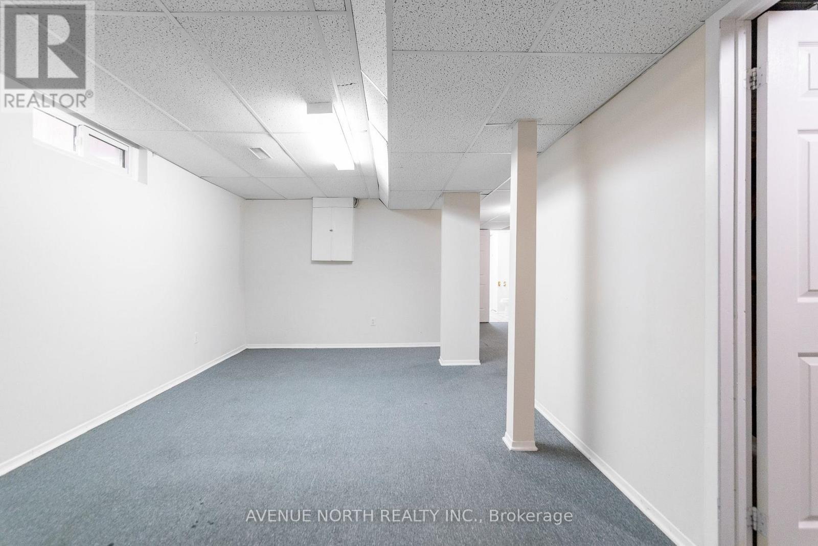 861 Karsh Drive, Ottawa, ON - Indoor