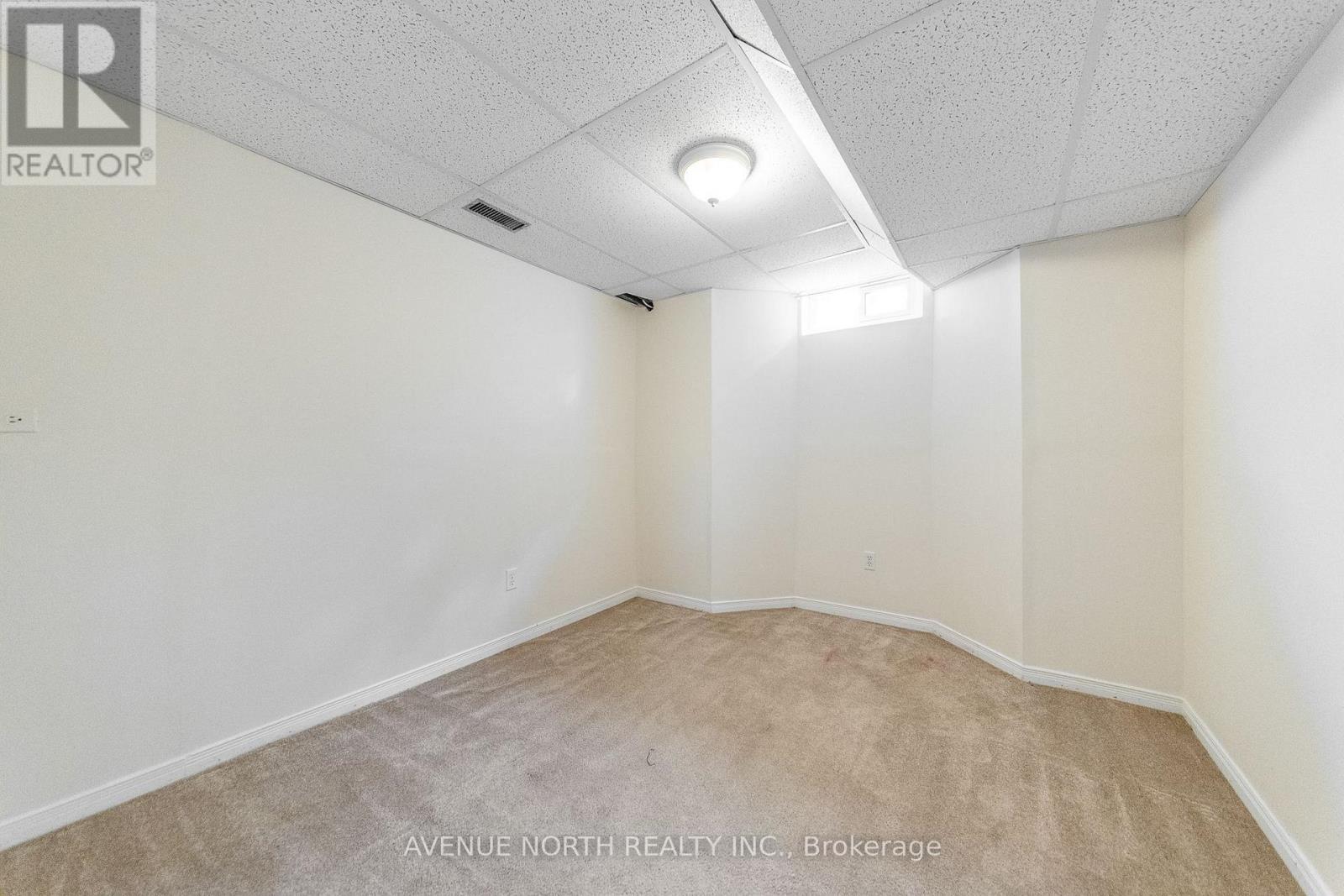 861 Karsh Drive, Ottawa, ON - Indoor Photo Showing Other Room