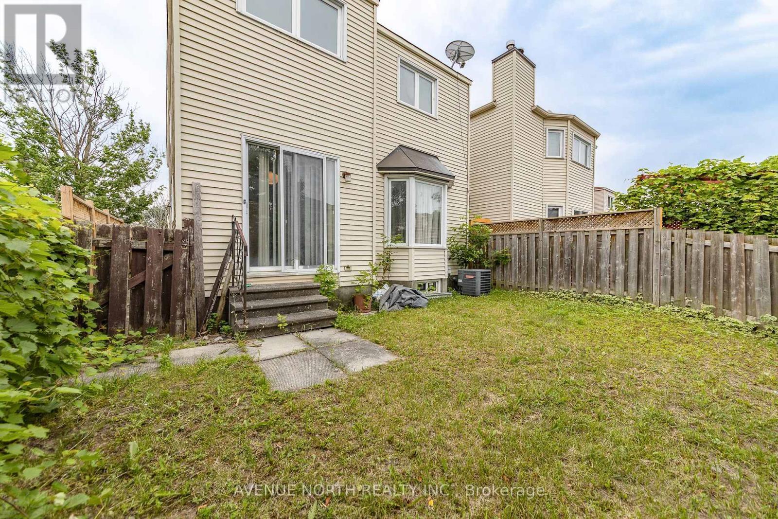 861 Karsh Drive, Ottawa, ON - Outdoor