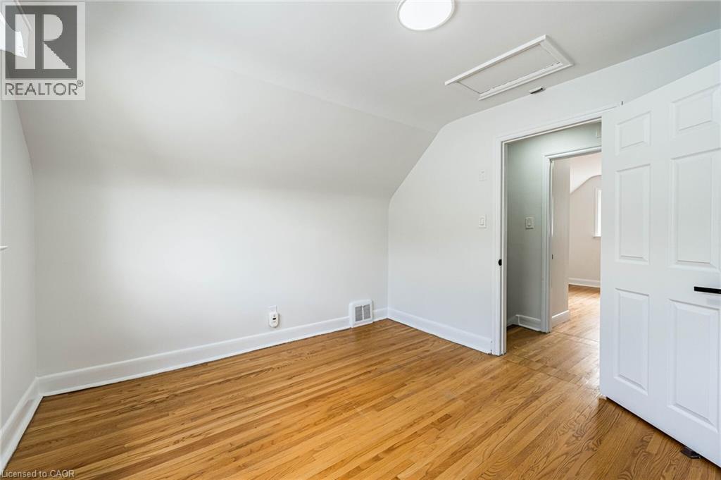 7 Putney Road, Toronto, ON - Indoor Photo Showing Other Room