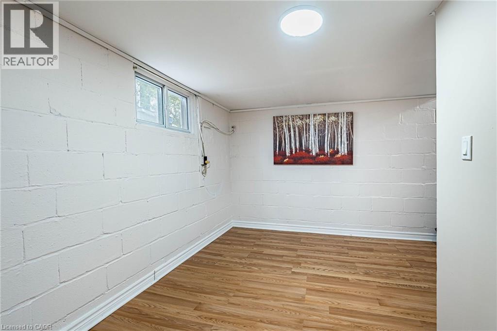7 Putney Road, Toronto, ON - Indoor Photo Showing Other Room