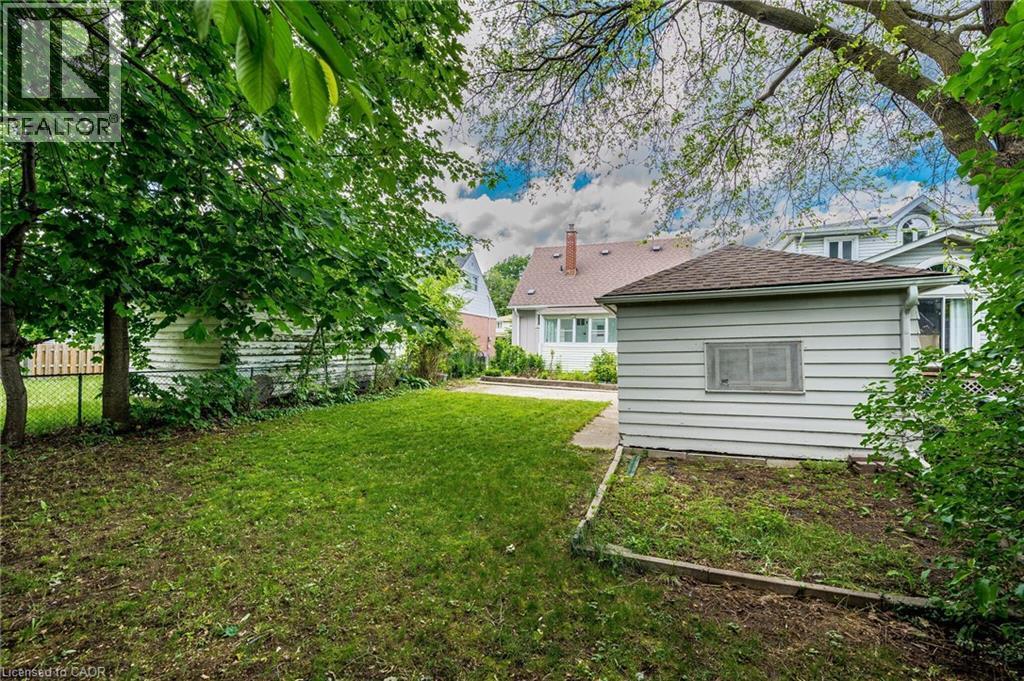 7 Putney Road, Toronto, ON - Outdoor
