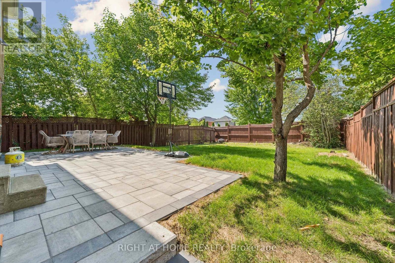 16 Ian Fleming Crescent, Whitby, ON - Outdoor With Backyard