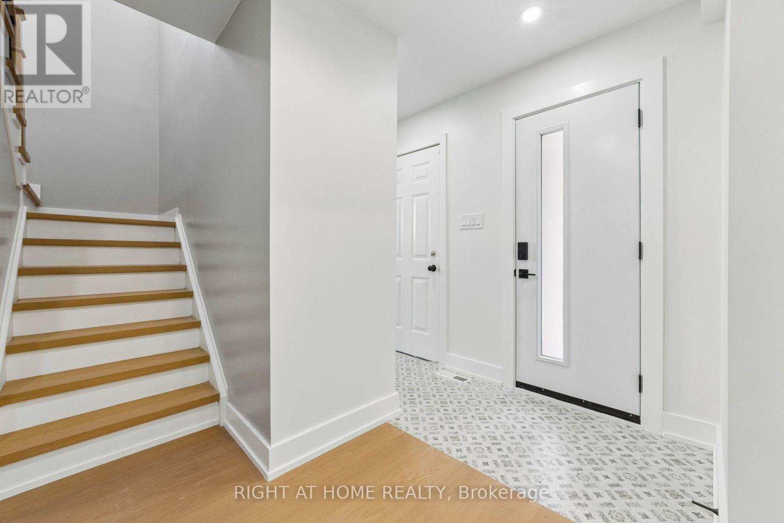 16 Ian Fleming Crescent, Whitby, ON - Indoor Photo Showing Other Room