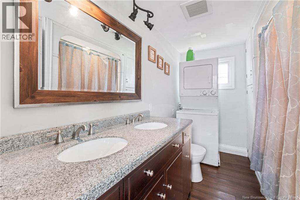 43 Darrell Avenue, Quispamsis, NB - Indoor Photo Showing Bathroom