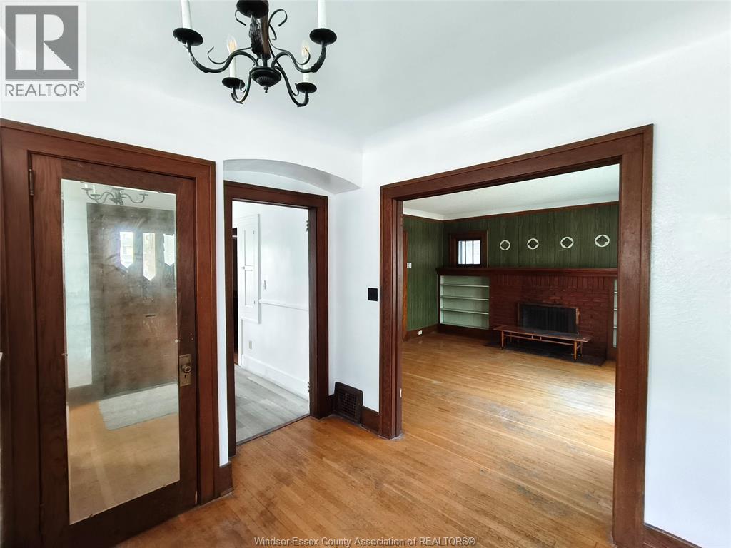 3046 Alexander Unit# Main, Windsor, ON - Indoor Photo Showing Other Room