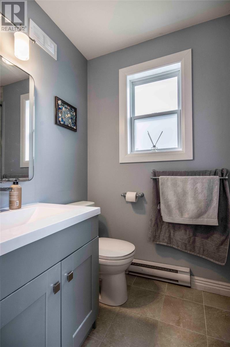 36 Dawsons Run, Conception Bay South, NL - Indoor Photo Showing Bathroom