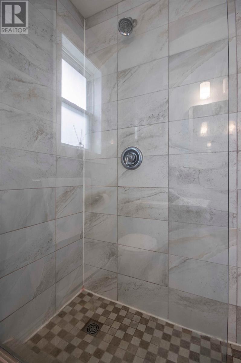 36 Dawsons Run, Conception Bay South, NL - Indoor Photo Showing Bathroom