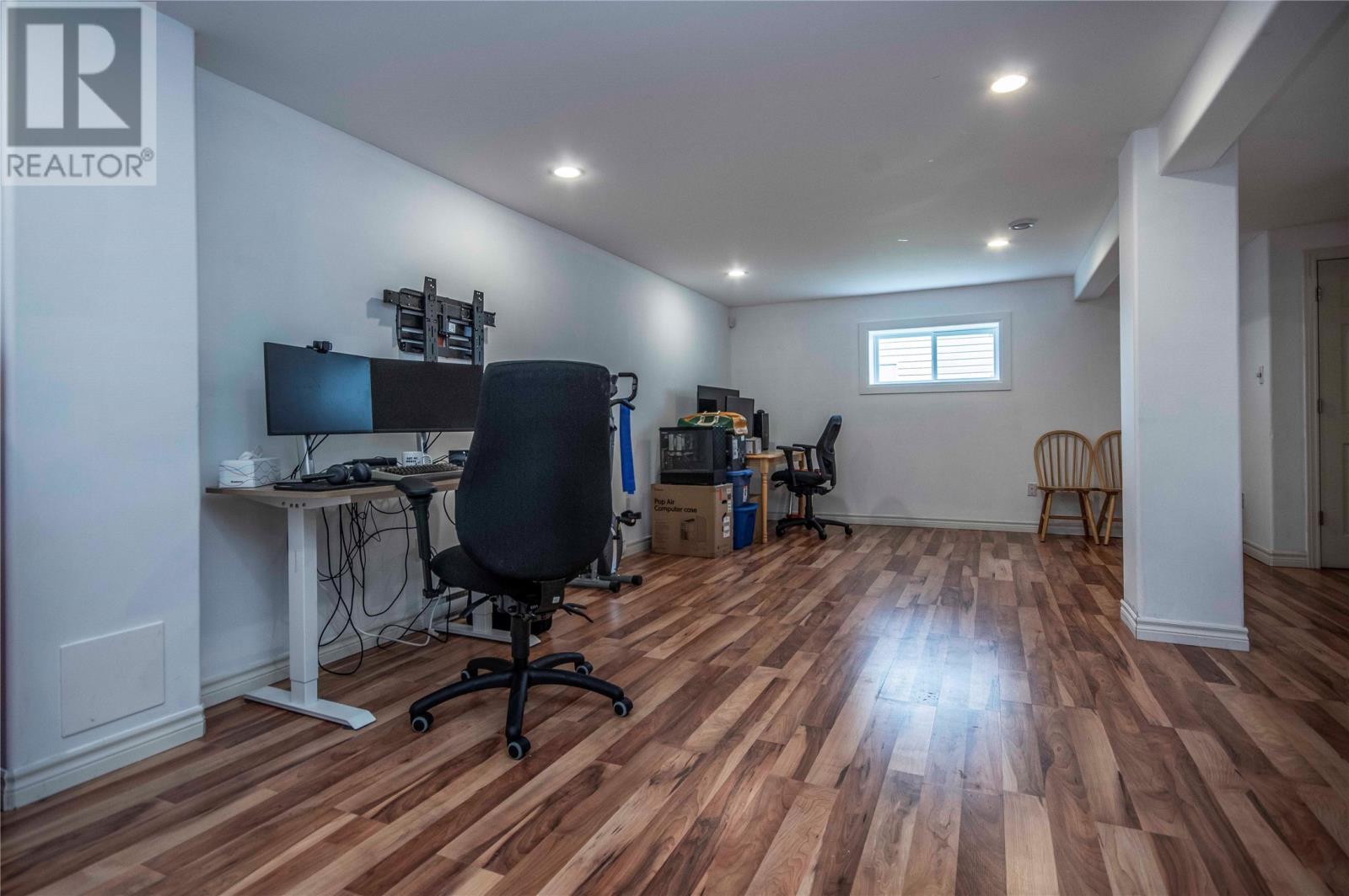 36 Dawsons Run, Conception Bay South, NL - Indoor