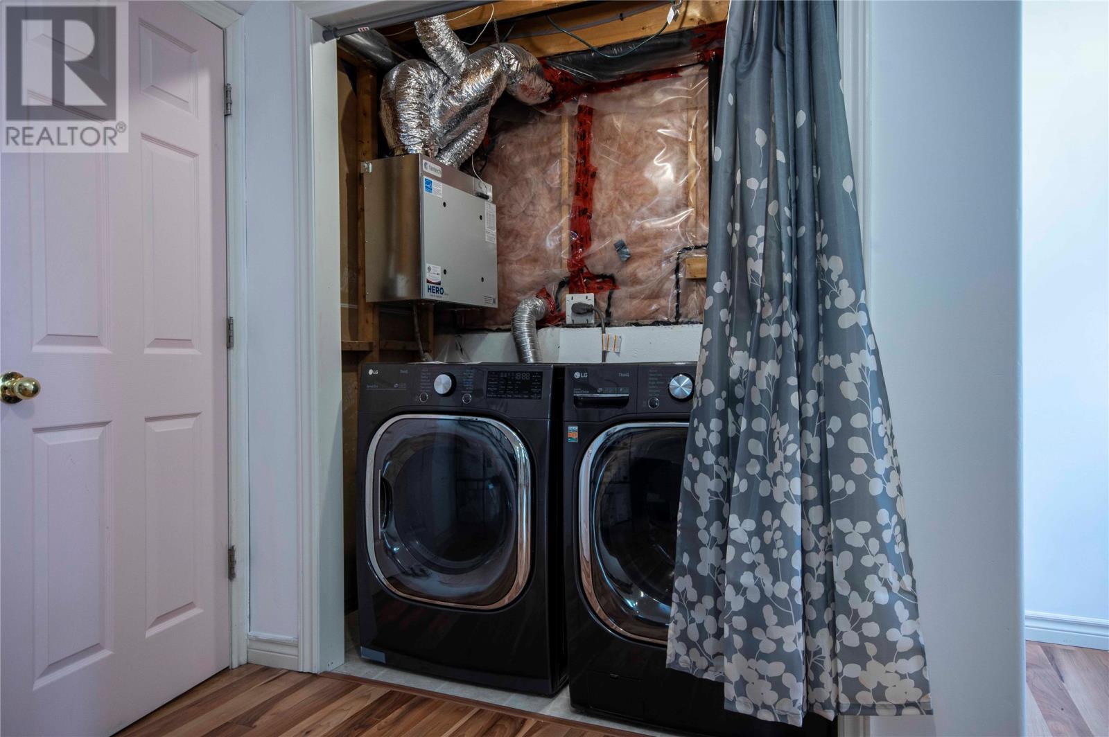 36 Dawsons Run, Conception Bay South, NL - Indoor Photo Showing Laundry Room