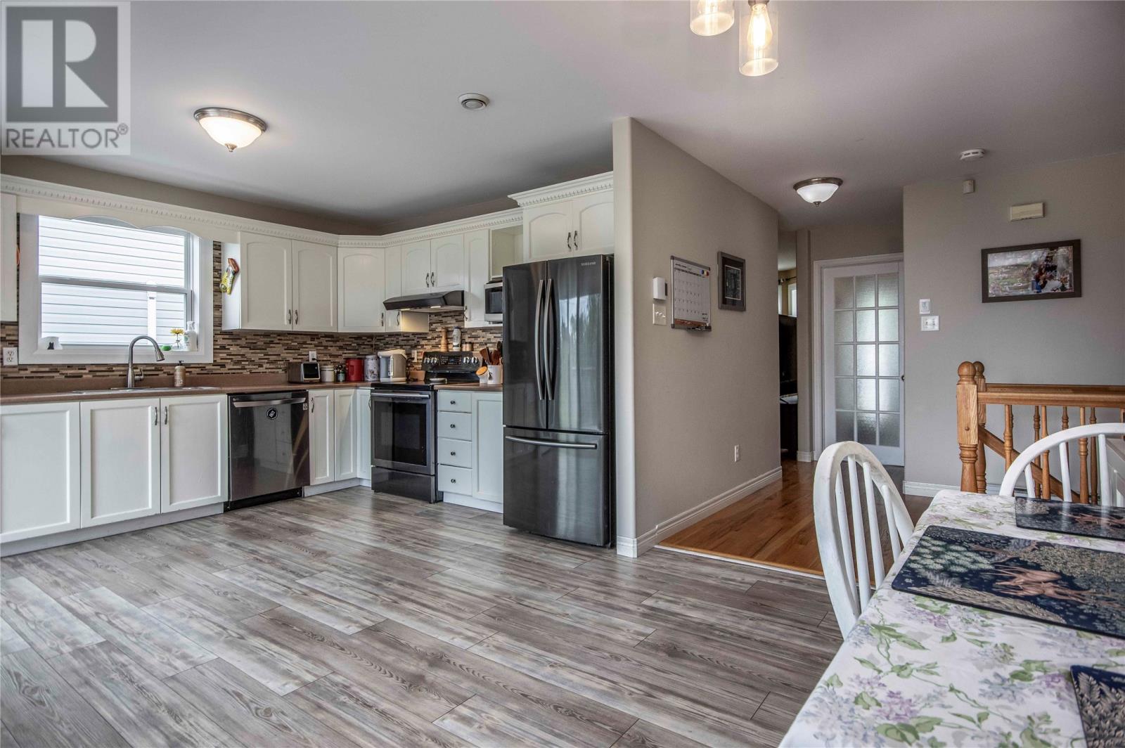 36 Dawsons Run, Conception Bay South, NL - Indoor Photo Showing Kitchen