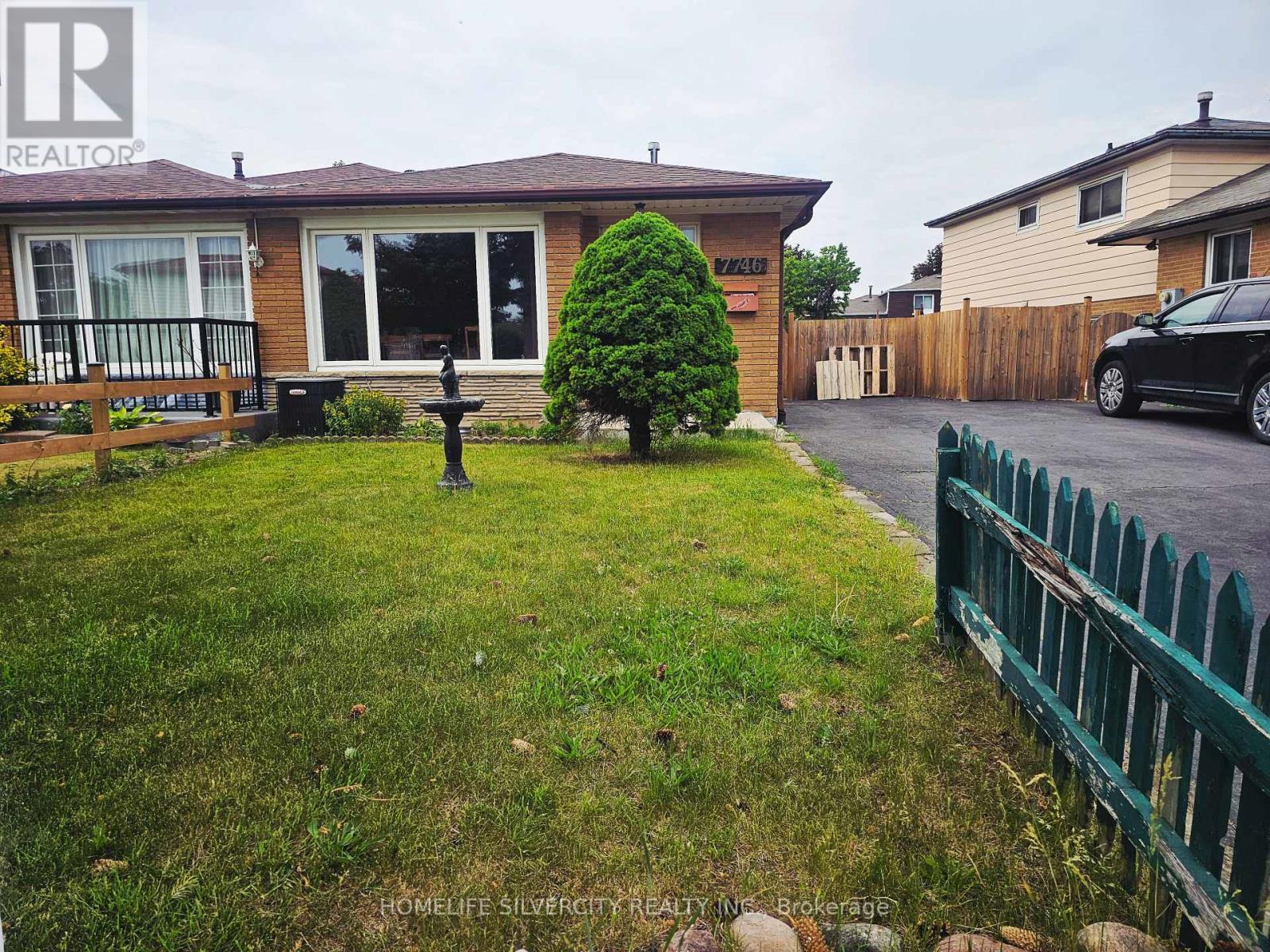 7746 Redstone Road, Mississauga, ON - Outdoor
