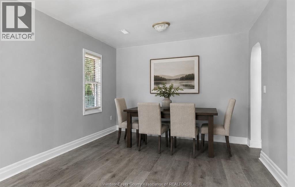 1589 Drouillard, Windsor, ON - Indoor Photo Showing Dining Room