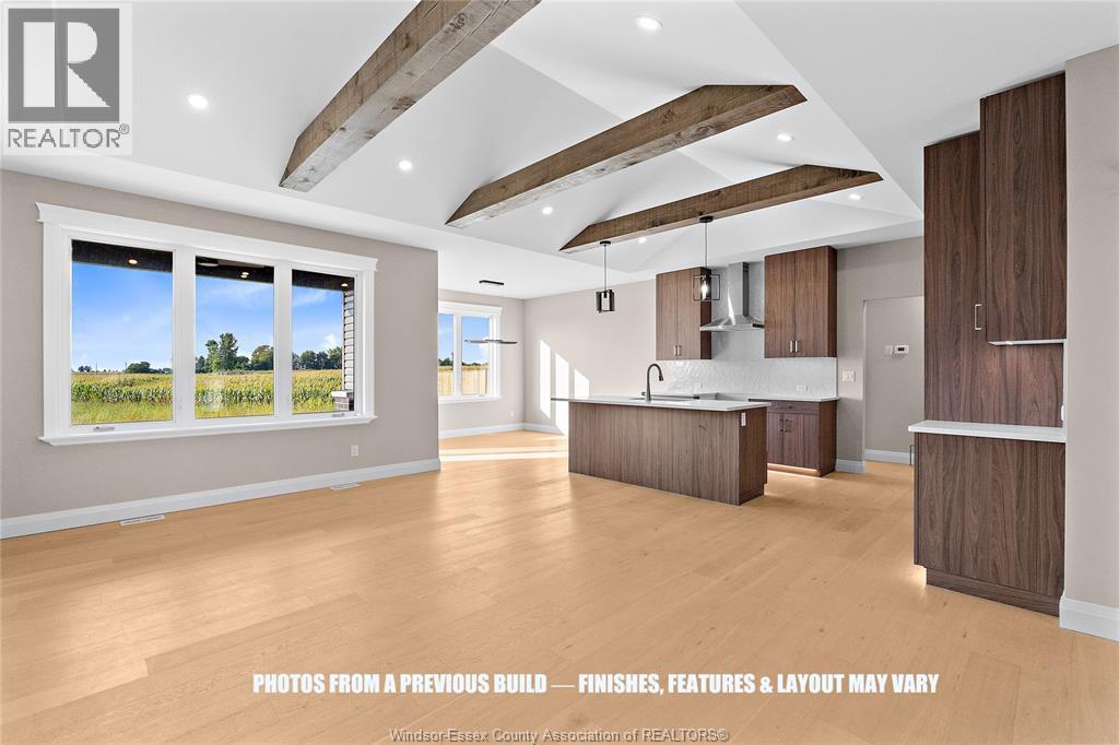 43 Bloomington Way, Chatham, ON - Indoor Photo Showing Other Room