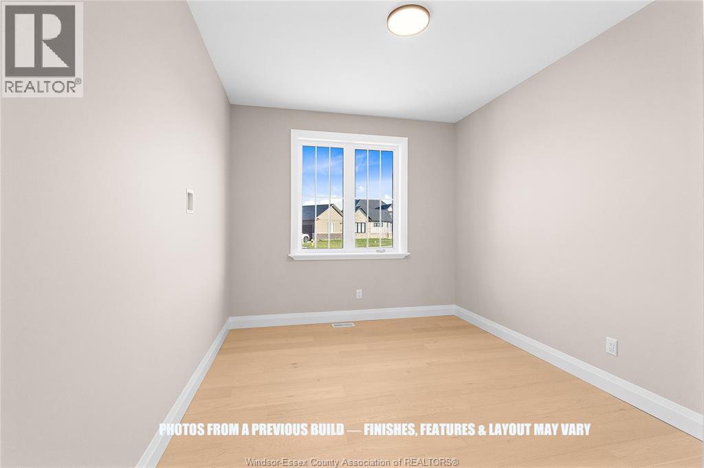 43 Bloomington Way, Chatham, ON - Indoor Photo Showing Other Room