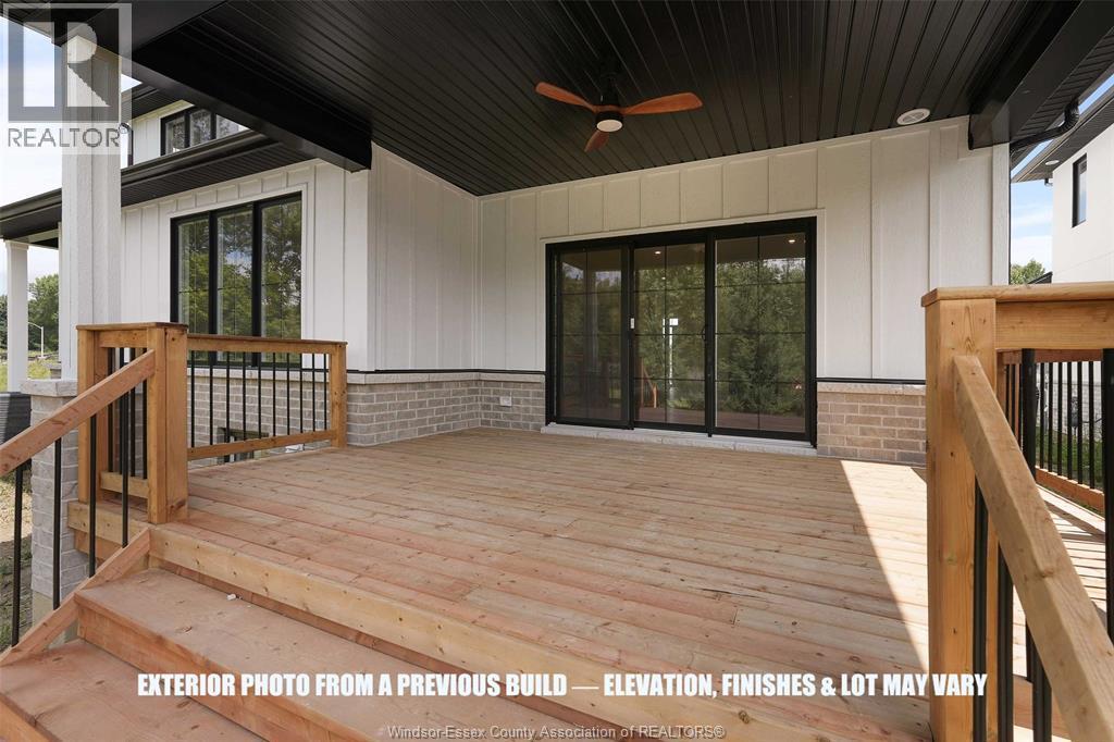 120 Bloomington Way, Chatham, ON - Outdoor With Deck Patio Veranda With Exterior