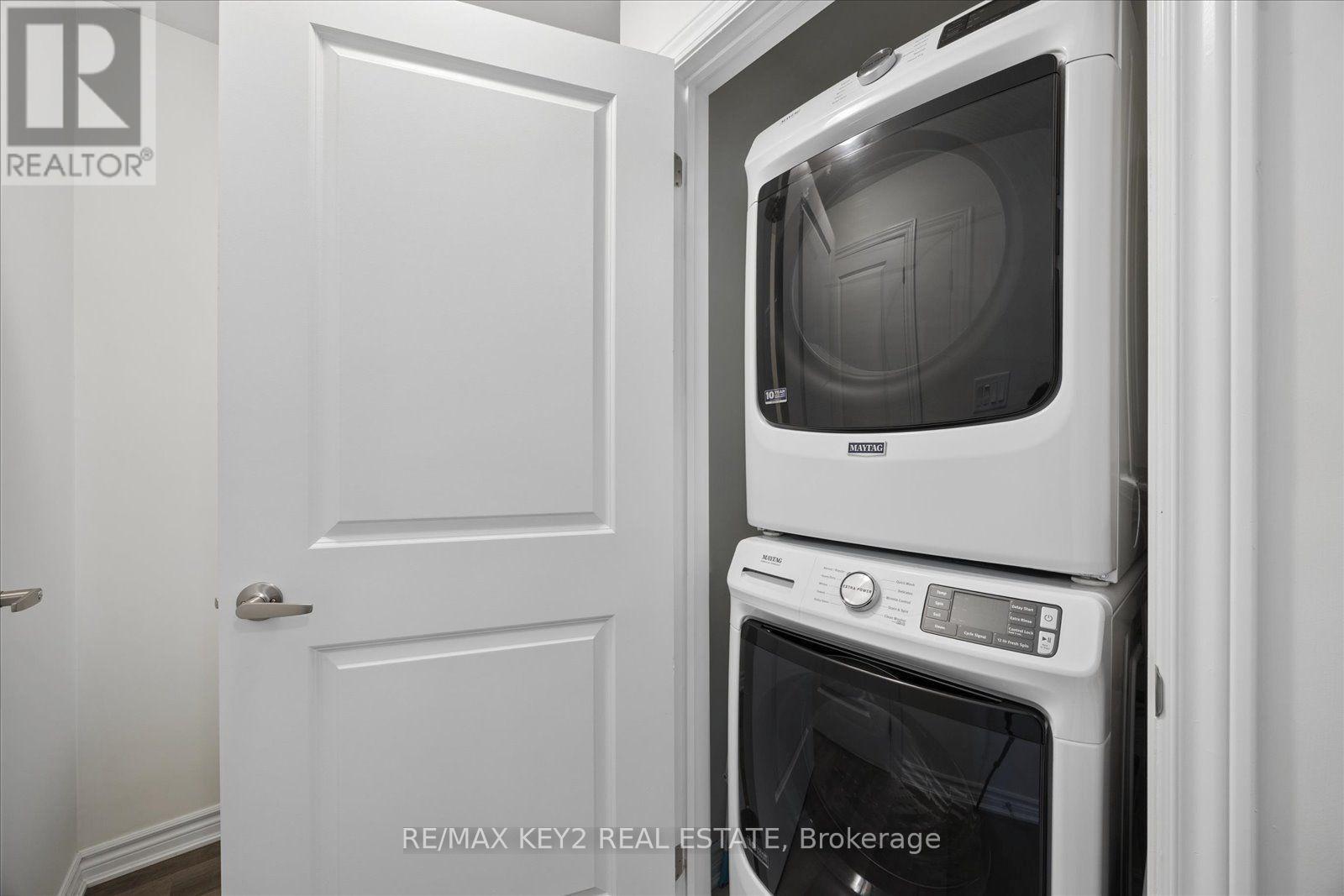 304 - 1034 Reflection Place, Pickering, ON - Indoor Photo Showing Laundry Room