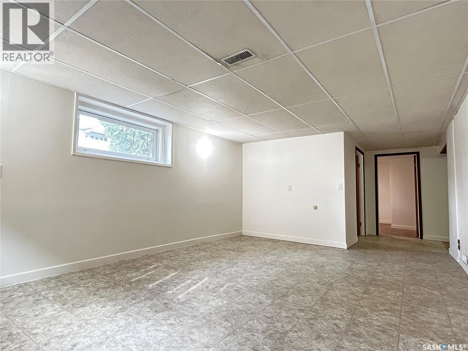 317 108Th Street W, Saskatoon, SK - Indoor Photo Showing Other Room