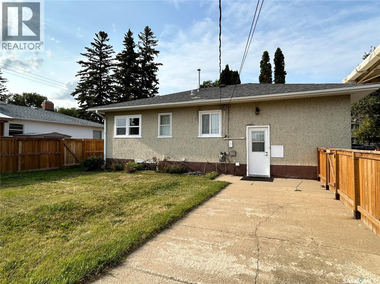 317 108Th Street W, Saskatoon, SK - Outdoor