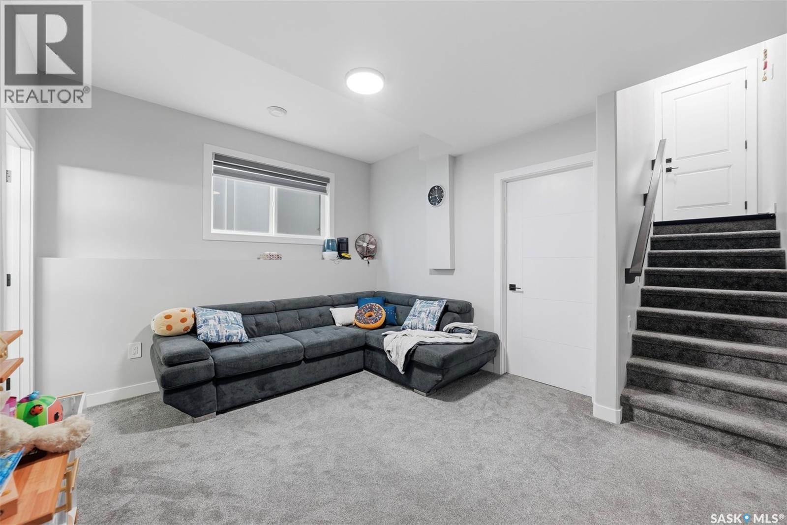 411 Schmeiser Bend, Saskatoon, SK - Indoor