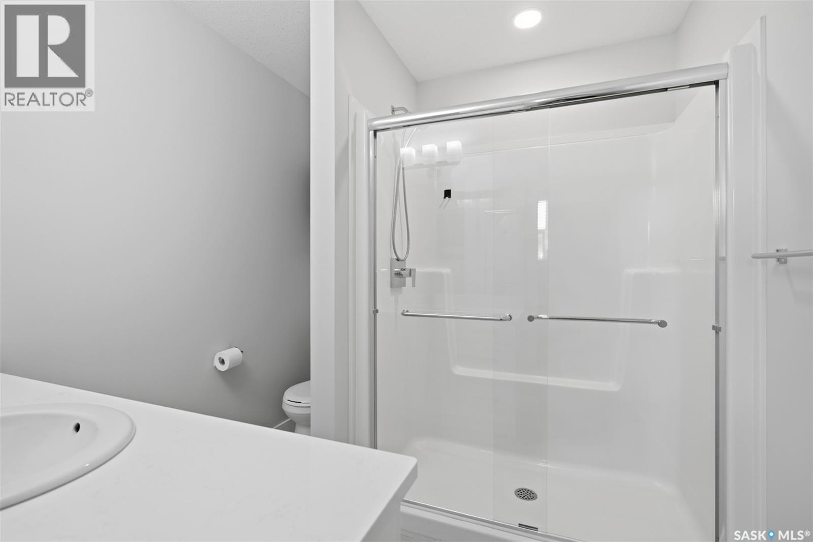 26 619 Evergreen Boulevard, Saskatoon, SK - Indoor Photo Showing Bathroom