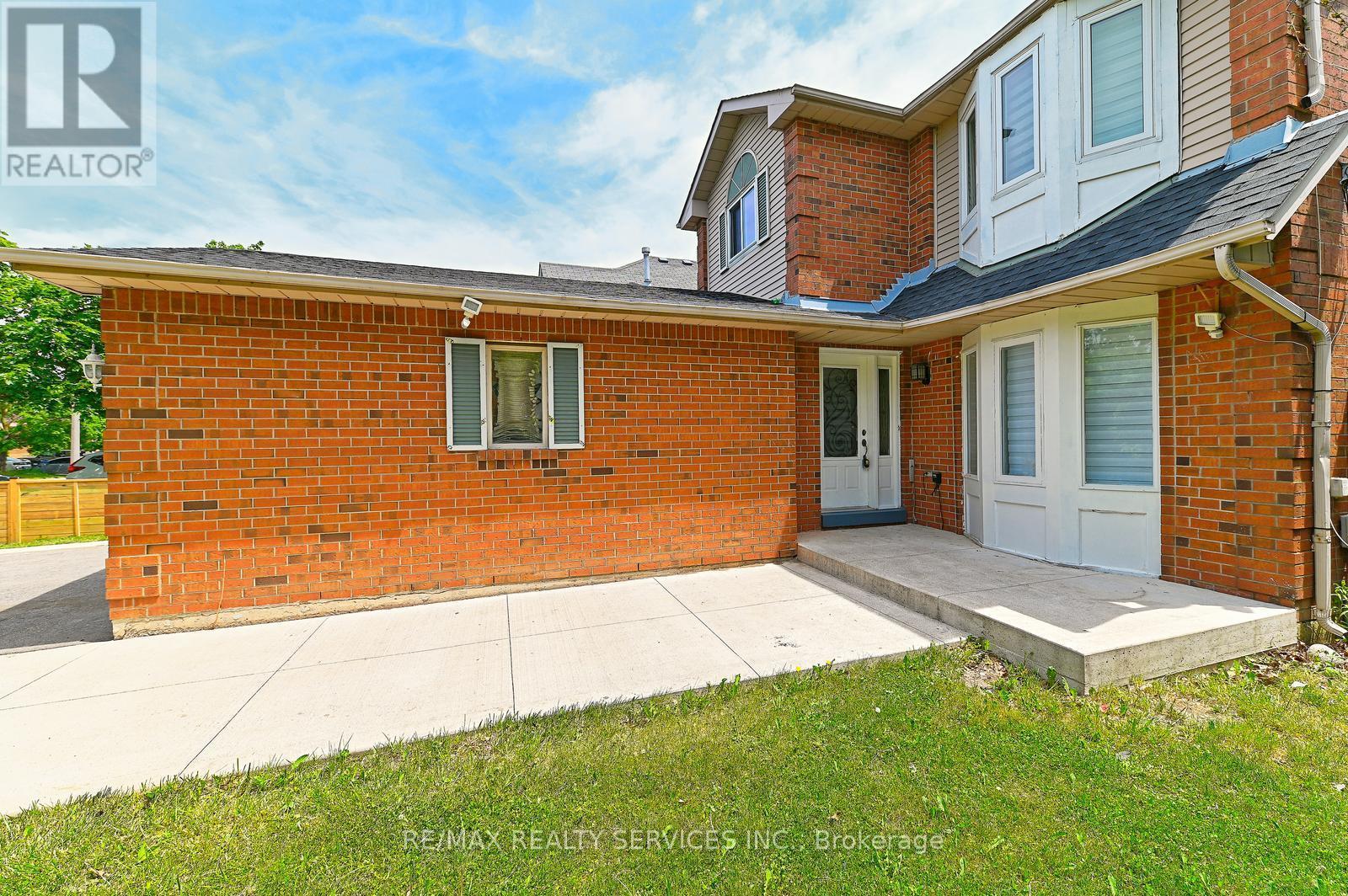 56 Mullis Crescent, Brampton, ON - Outdoor With Exterior