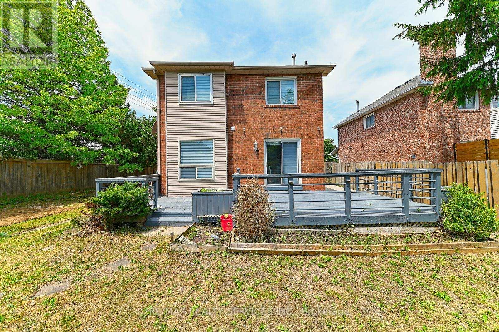 56 Mullis Crescent, Brampton, ON - Outdoor With Deck Patio Veranda