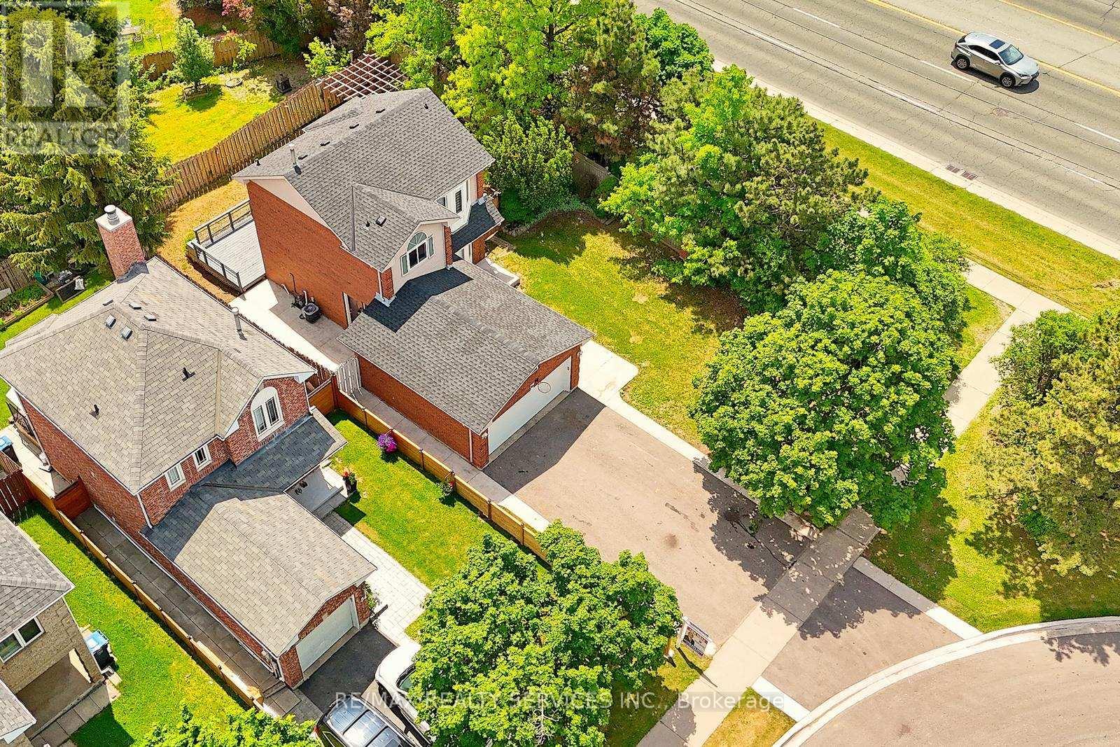 56 Mullis Crescent, Brampton, ON - Outdoor With Deck Patio Veranda